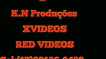 Tava na cozinha e ele chegou com o pau duro