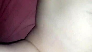 Redhead beauty experiences first-time buttplug orgasm