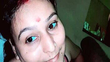 Desi Couple Shares Romantic Blowjob And Handjob!