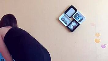 Girl masturbates on Bigo live webcam