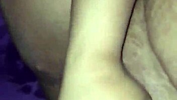 Homemade video of black amateur squirting