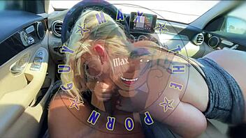 Pips3e3 Sydney blows huge load in stairwell