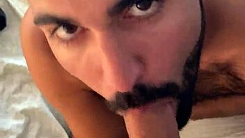 Deepthroat Fun With Grindr Hunk