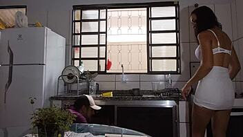 Tog med kund hem för het sugkuk-action