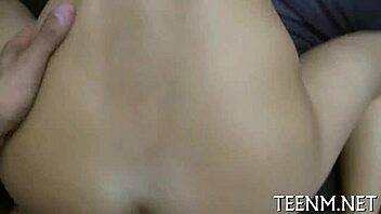 18+ Sabrina Banks ruilt seks voor geld in hardcore scène