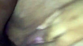 Homemade video of black amateur squirting