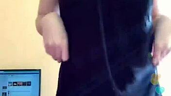 Girl masturbates on Bigo live webcam