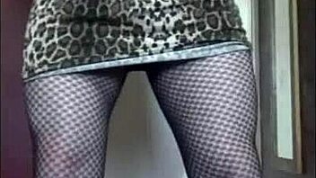 Crossdresser craves for pee, desires close up peeing and swallowing