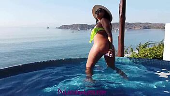 Outdoor Threesome With Masturbation And Blowjob On The Beach