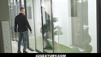 Natural busty Sata Jones so pumped to get double penetrated