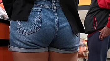 voyeur catches ass in the supermarket, hidden camera reveals everything