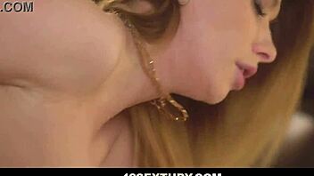 Natural busty Sata Jones so pumped to get double penetrated