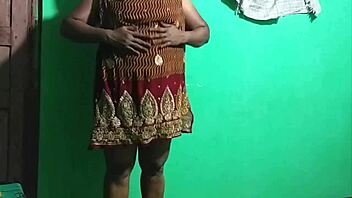 Indian Horny Milf Uses Umbrella
