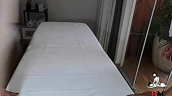 Amateur Latina patient indulges in self-pleasure during tantric massage