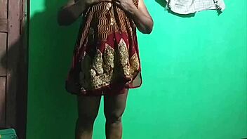 Indian Horny Milf Uses Umbrella