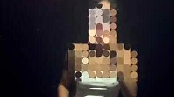 i gived my pussy in swing wid plug, so sexy