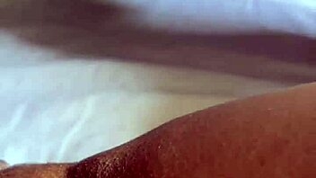 Cute brunette girl with good booty gets her pussy eaten -amateur couple- nysdel