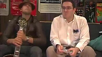 Sexy Girlfriend Uploads Video