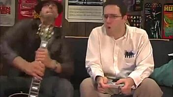 Sexy Girlfriend Uploads Video