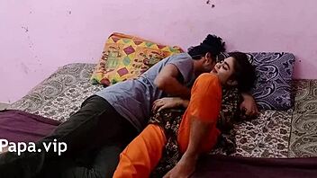 Hey, wanna see Indian skinny 18+ babe’s midnight anal with step?