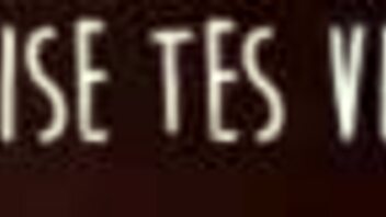 amateur lady gets licked and fingered close up