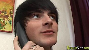 i fingered twink and gave facial