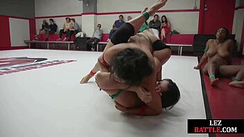 Wow! Busty Wrestling Dykes Strapon Bang in Kinky Group!
