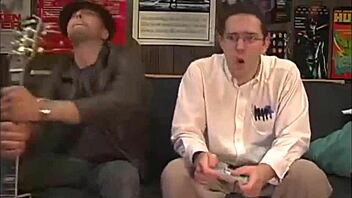 Sexy Girlfriend Uploads Video