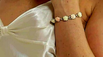 gorgeous babe enjoys self-pleasure