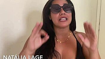 Wow! This Brazilian babe shows her big ass on YouTube!