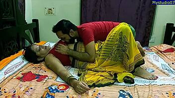 I had a friendly romance with a hot milf aunty who couldn't forget my ass