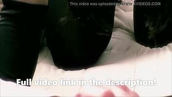 Aletta Keeps Her Gloves