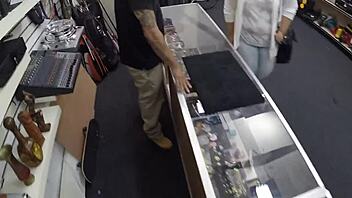 this huge guy is shoving his massive cock into that cute amateur 😍