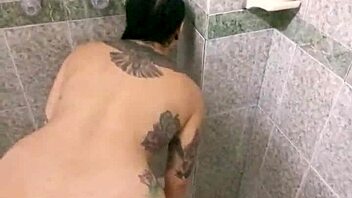 In the bathroom, this curvy milf makes him cum quickly with her big ass doggystyle fuck