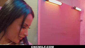 Milf Bathroom Attendant Allows Customers Full Freeuse Access