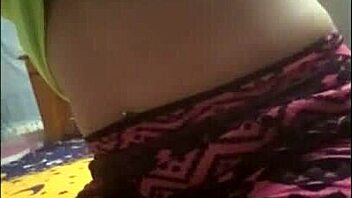 Mature Latina shows big natural tits in homemade porn