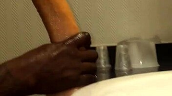 Pounding Bubble Butt With Long Dildo!