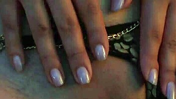 Teen 18+ amateur girl dances while stripping off her clothes