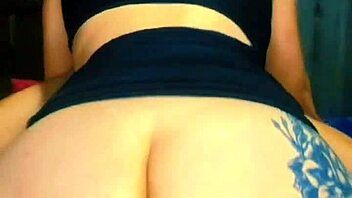 Marido Shares Young Novinha with His Close Friend for Wild Fun