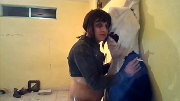 Nickita Eloise does jobs on her gabito in anal assfucking with transsexual fuck doll