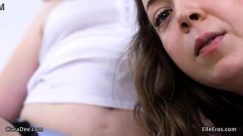 Clara Dee and Elle Eros push bi boundaries with strapon POV! 😜