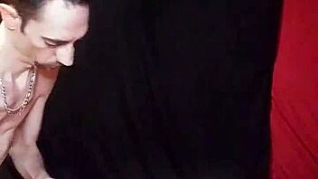 Viviandimond BBW si fa dito sculacciata e inculata da dietro