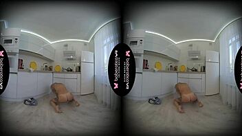 Cindy Key can't stop masturbating solo in VR all day