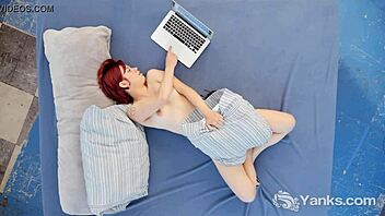 Yanks Minx Hedera Helix Masturbates Hairy Pussy