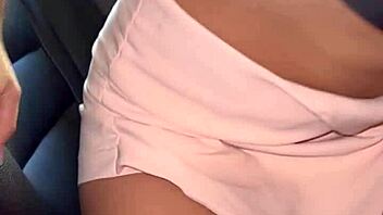 grabo a mi amiga en webcam en coche