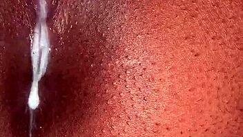 Pussy squirting 😊