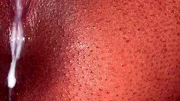 Pussy squirting 😊