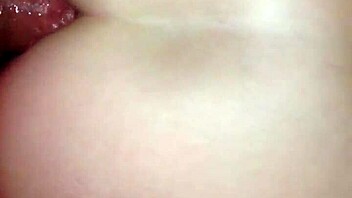 Girlfriend uses vibrator on her pussy and ass while friend watches in anal assfucking session 😈