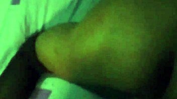 Tirandome a travesti delgada 2 con anal intenso y assfucking duro en peruvian style