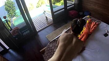 i travel and fuck that sexy big ass hard